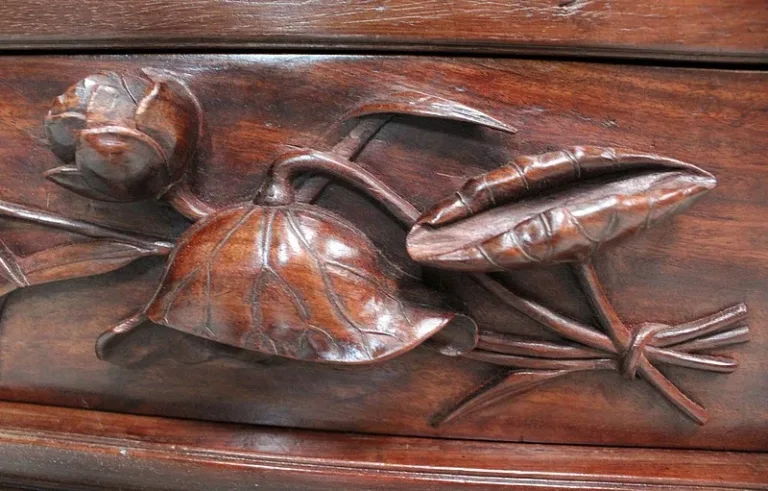 VIETNESISCHER SCHRANK