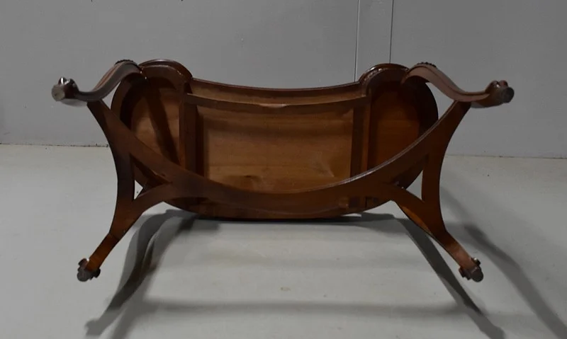 KIDNEY SHAPED DRESSSING TABLE