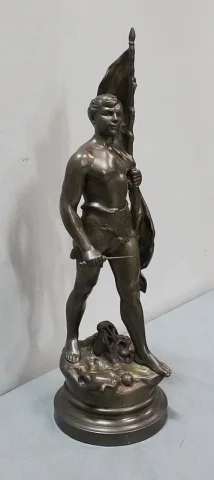 ESTATUA DE BRONCE