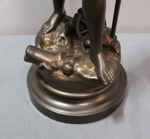 ESTATUA DE BRONCE