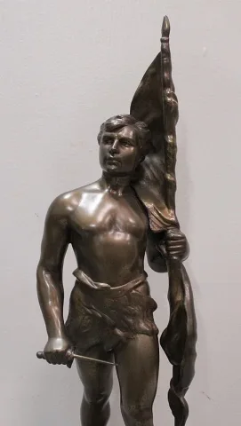 ESTATUA DE BRONCE