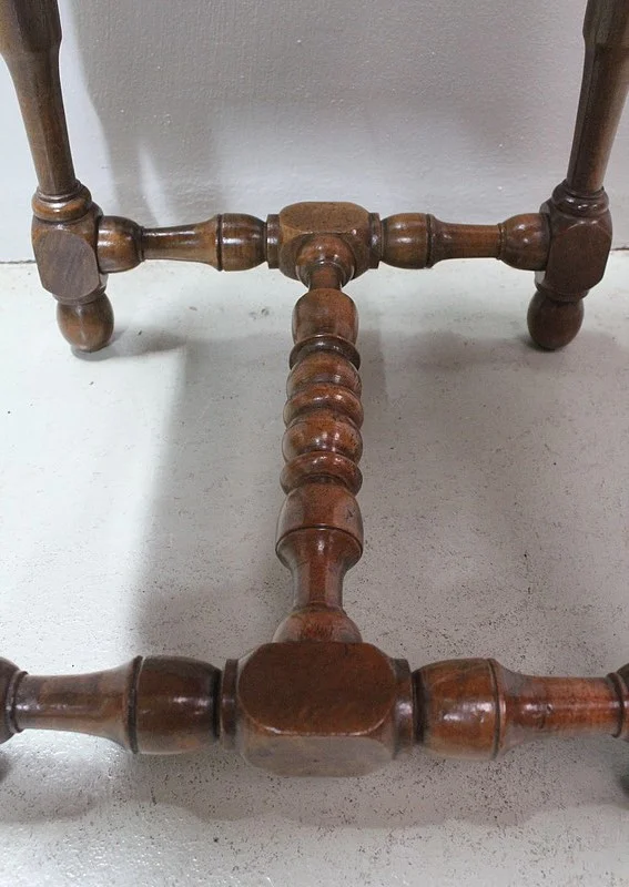 Tandem de Tabourets en Noyer massif, style Louis XIV – Fin XIXe