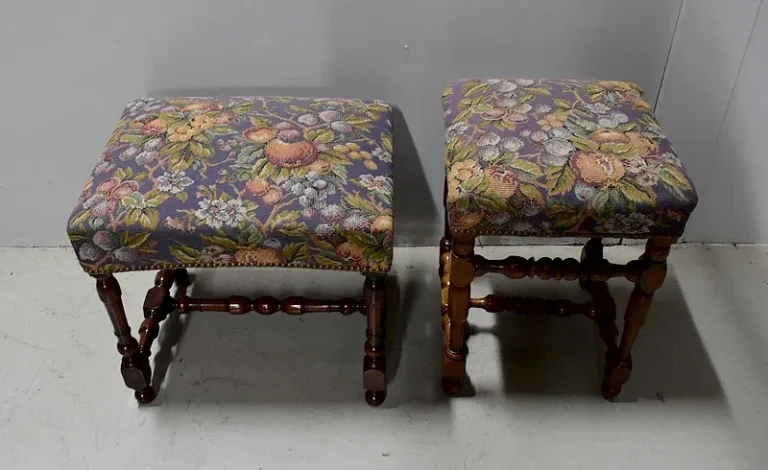 LOUIS XIV STYLE HOCKER