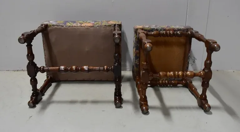 LOUIS XIV STYLE HOCKER