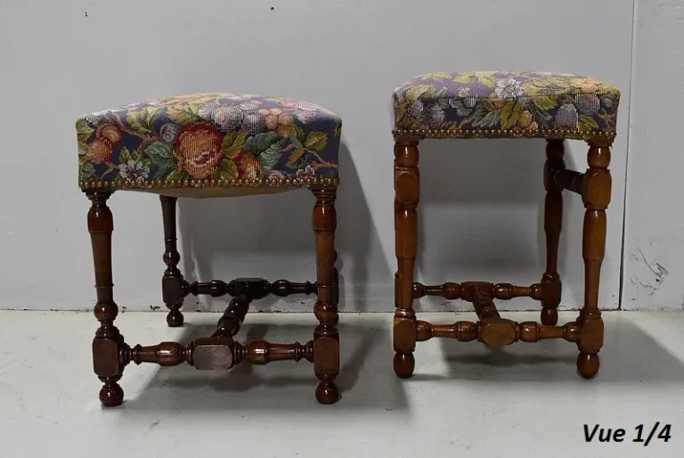 LOUIS XIV STYLE HOCKER