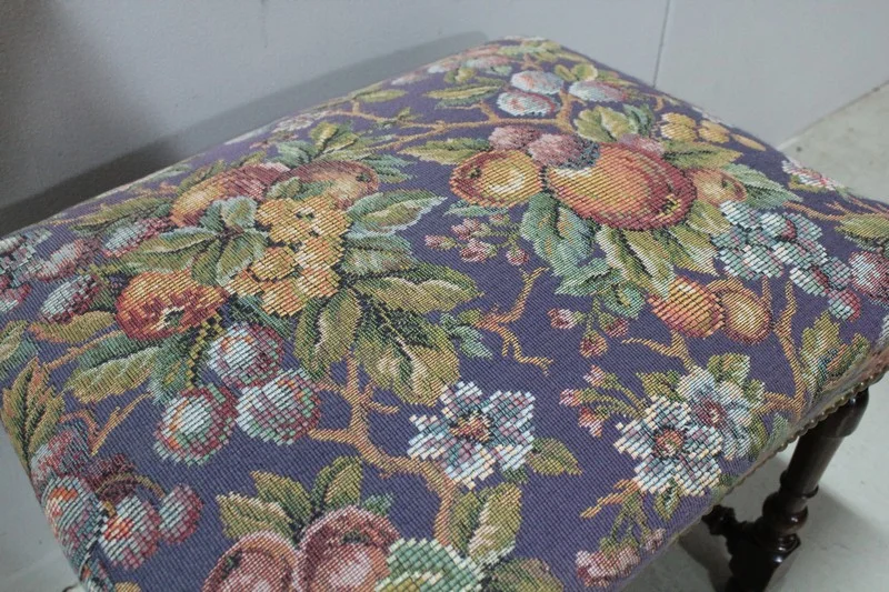 Tandem de Tabourets en Noyer massif, style Louis XIV – Fin XIXe