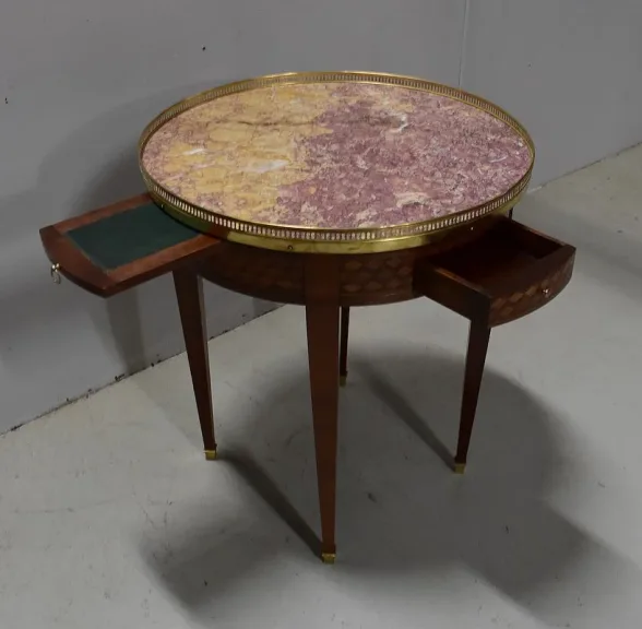 LOUIS XVI. STILTABELLE