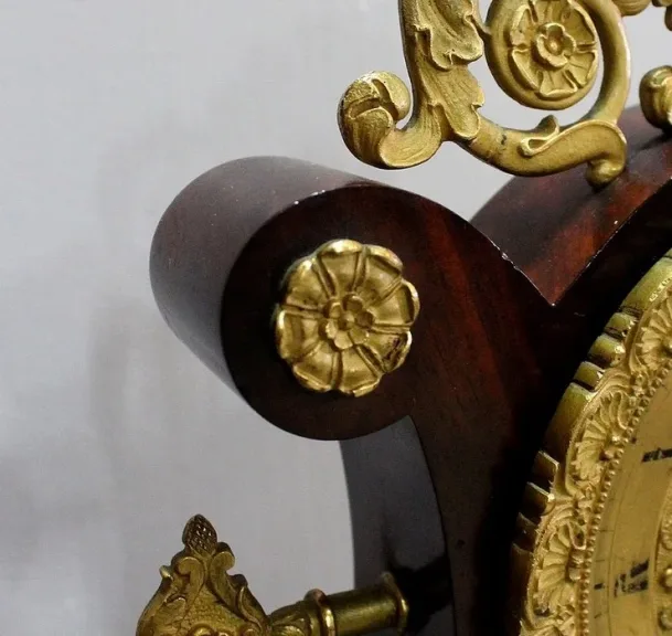 Pendule Lyre en Acajou et Bronze Doré, époque Empire – Début XIXe