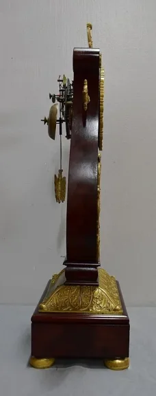 Pendule Lyre en Acajou et Bronze Doré, époque Empire – Début XIXe