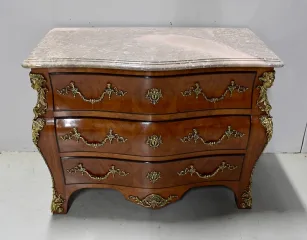 FRENCH REGENCY STYLE CHEST OF DRAWERS