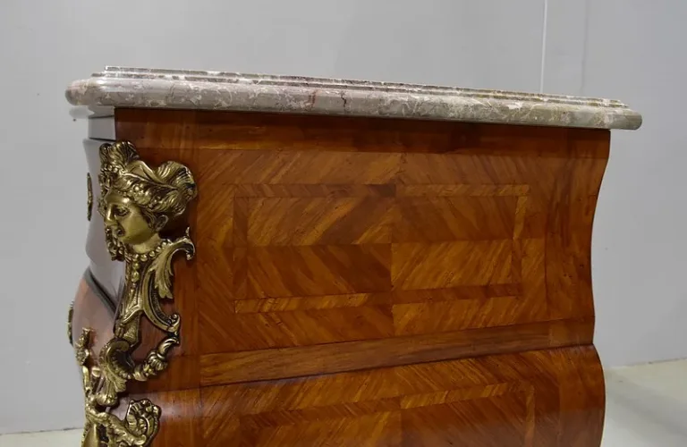 FRENCH REGENCY STYLE CHEST OF DRAWERS