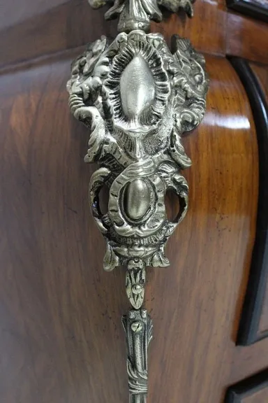 FRENCH REGENCY STYLE CHEST OF DRAWERS