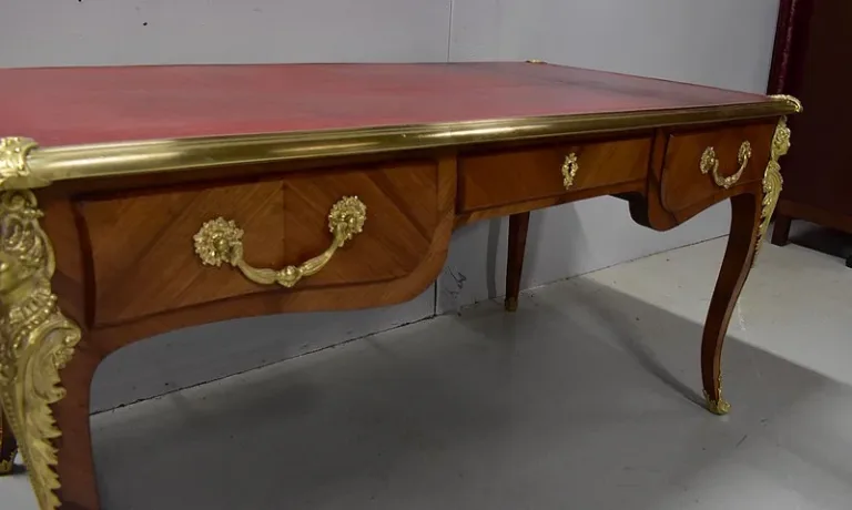 LOUIS XV STYLE DESK