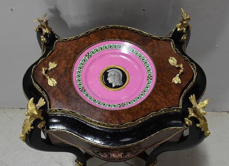 Jardinière en Placage de Ronce de Thuya et bois noirci, époque Napoléon III – XIXe