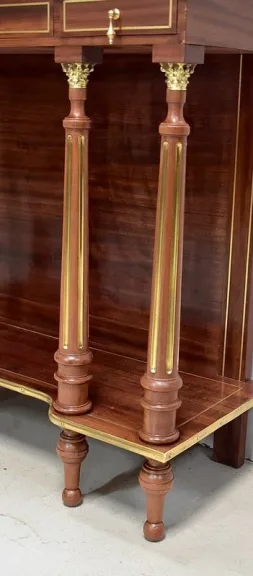 LOUIS-XVI-STIL-SCHRANK