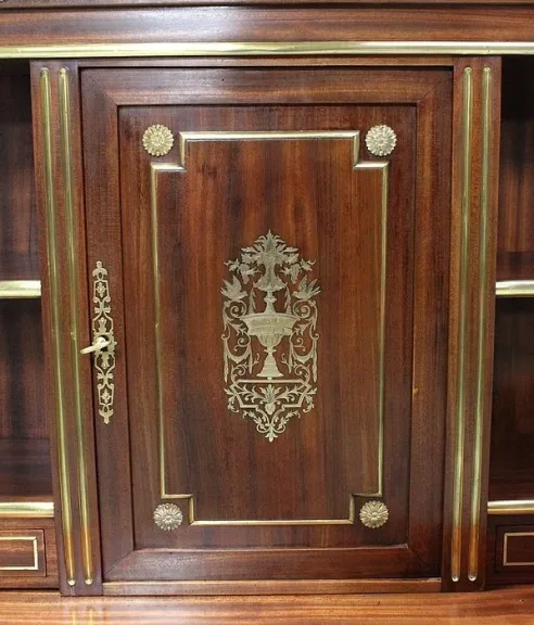 LOUIS-XVI-STIL-SCHRANK