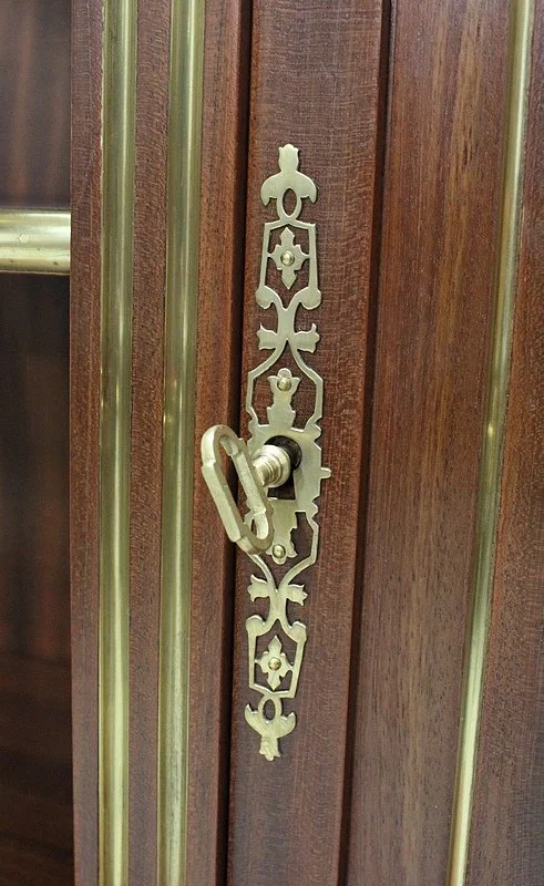 LOUIS XVI STYLE CABINET