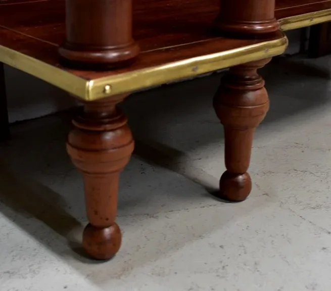 LOUIS-XVI-STIL-SCHRANK