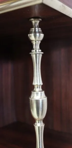 LOUIS-XVI-STIL-SCHRANK