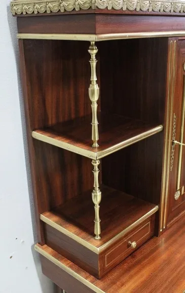 LOUIS-XVI-STIL-SCHRANK