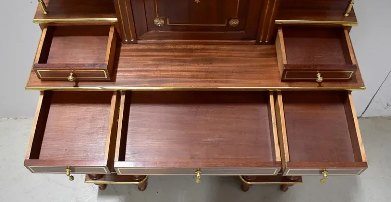LOUIS-XVI-STIL-SCHRANK