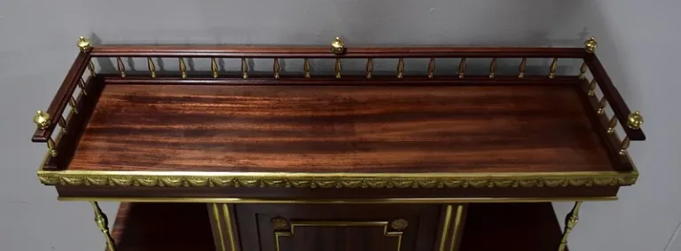 LOUIS-XVI-STIL-SCHRANK