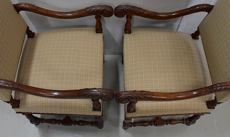 PAIR OF LOUIS XIII STYLE ARMCHAIRS