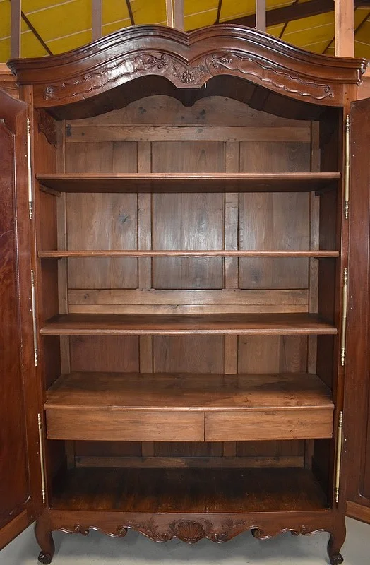 ARMOIRE VOM HAFEN VON NANTES