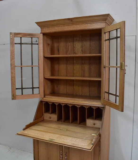 ENGLISH BUREAU BOOKCASE