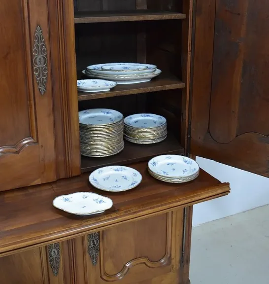 LOUIS XV PERIOD BUFFET