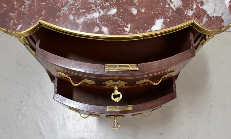 FRENCH TRANSITION STYLE CHEST OF DRAWERS