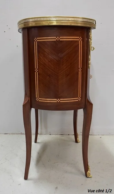 FRENCH TRANSITION STYLE CHEST OF DRAWERS