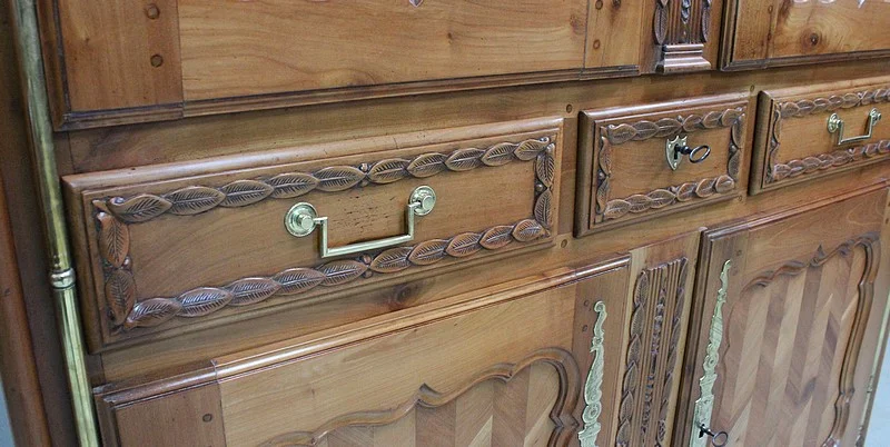 LOUIS XV STYLE BUFFET