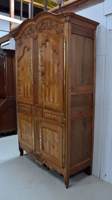 LOUIS XV STYLE BUFFET