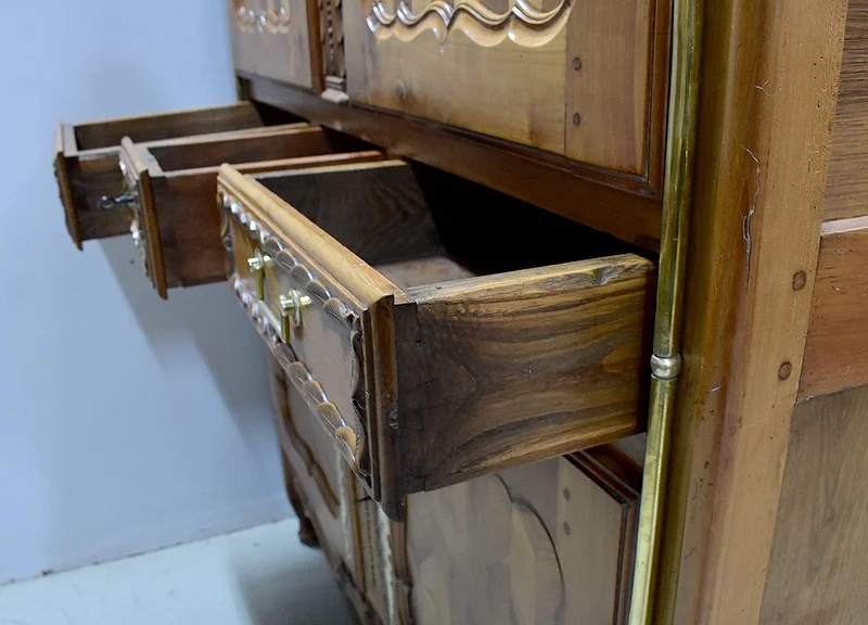 LOUIS XV STYLE BUFFET
