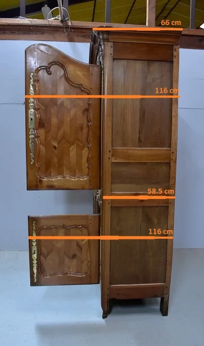 LOUIS XV STYLE BUFFET