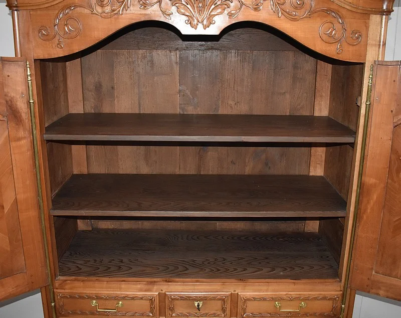 LOUIS XV STYLE BUFFET