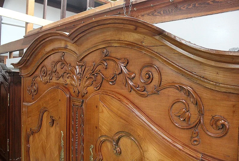 LOUIS XV STYLE BUFFET