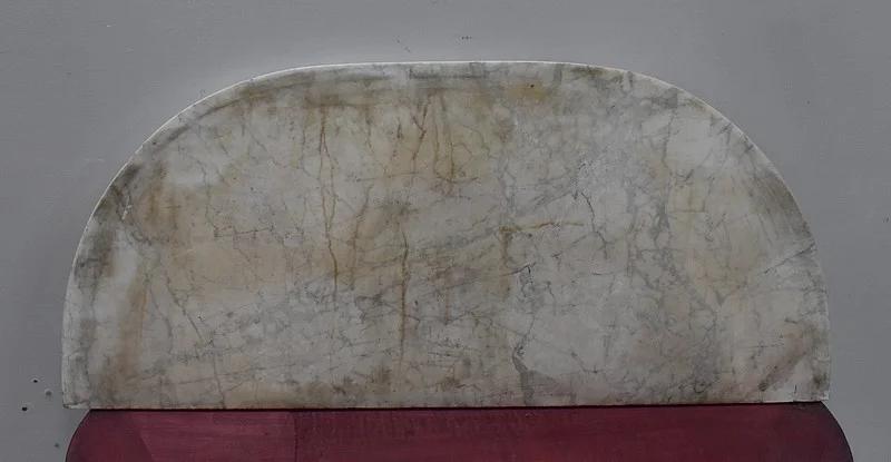 Petit Buffet / Commode Demi-Lune en Acajou, époque Louis XVI – XVIIIe