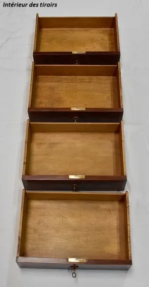 Rare Petite Commode de Toilette, en Placage de Ronce d’Acajou – Fin XIXe