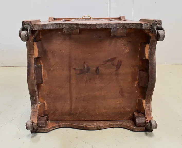ENGLISH COAL SCUTTLE