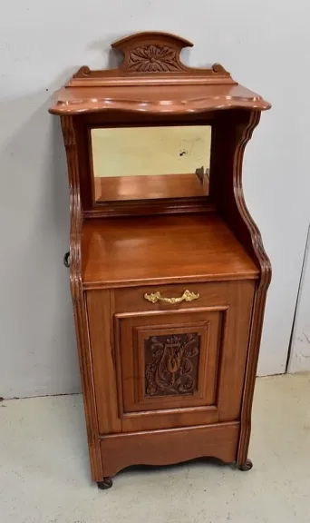 ENGLISH COAL SCUTTLE