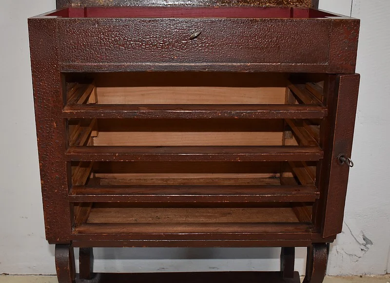 GABINETE DE PINO PEQUEÑO