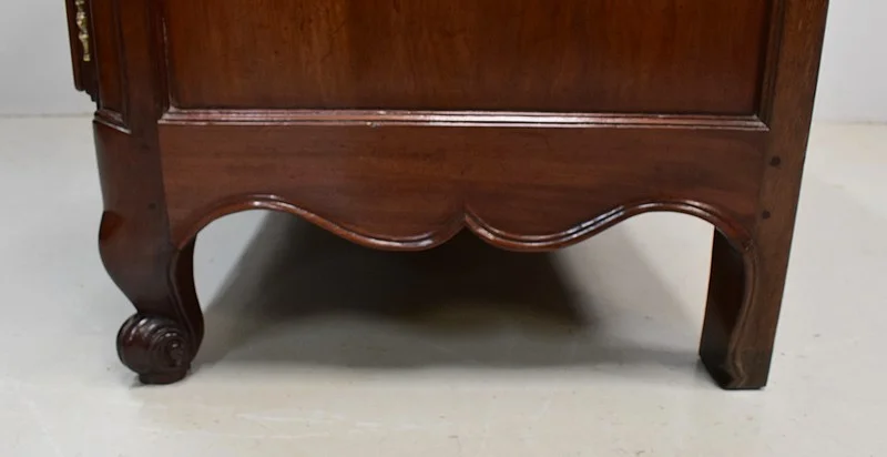 Buffet de Port Nantais, en Acajou de Cuba – 1770
