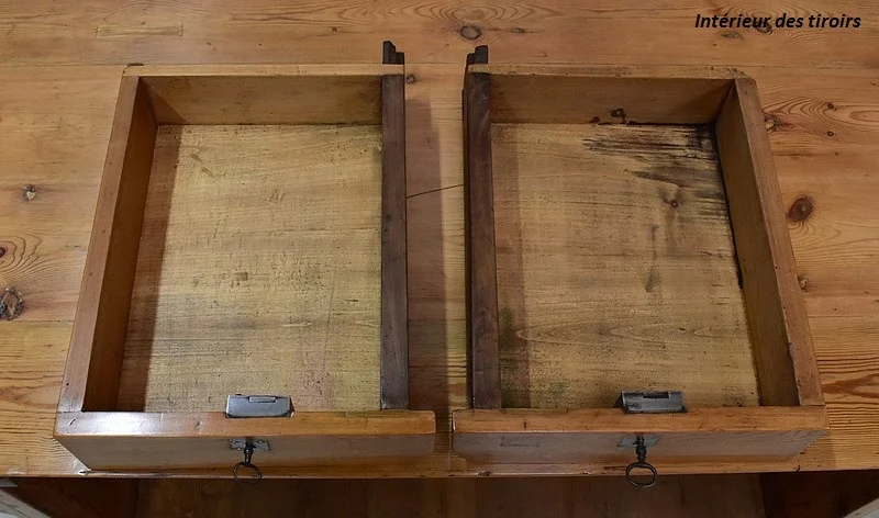 PINE SHOP COUNTER