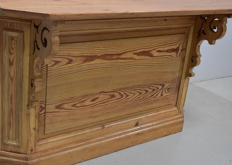 PINE SHOP COUNTER