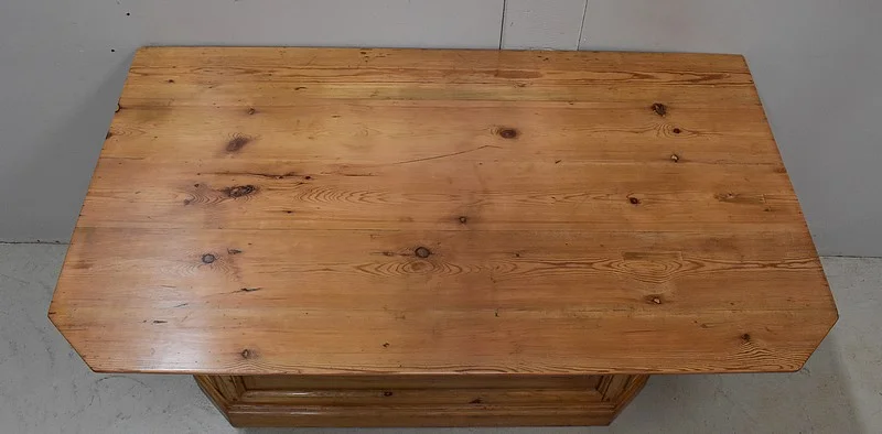 PINE SHOP COUNTER