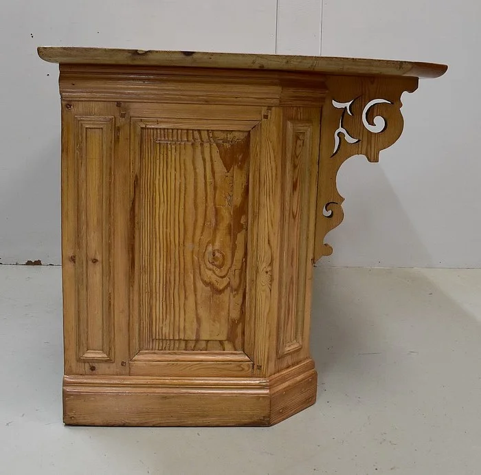 PINE SHOP COUNTER