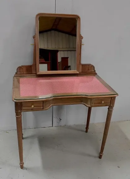 LOUIS XVI STYLE DRESSING TABLE