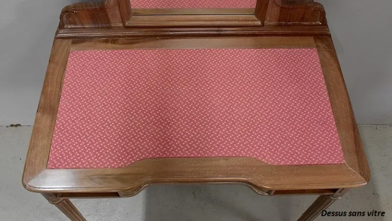 LOUIS XVI STYLE DRESSING TABLE